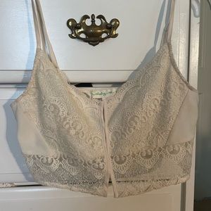 lace eyelet crop top from UO perfect for festivals!